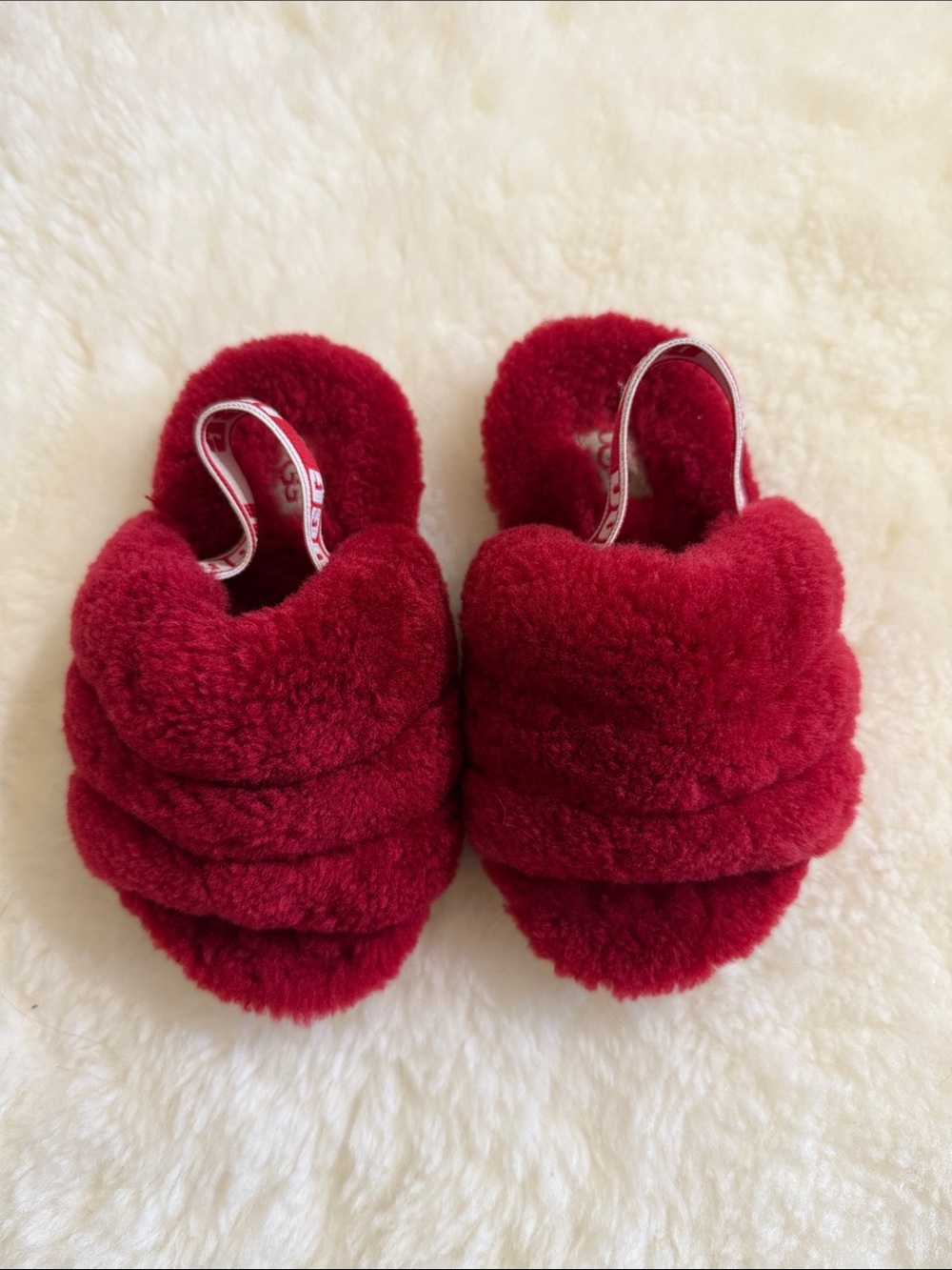 Little kids UGG slipper size 9